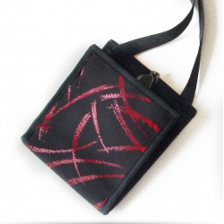 Un petit sac à main rouge brillant pailletée, pratique au quotidien, élégant en soirée ~ Produit en France