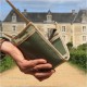 Notre hit-bag pour le Printemps-Été 2021, un petit sac bandoulière au style affirmé qui adoucira vos journées